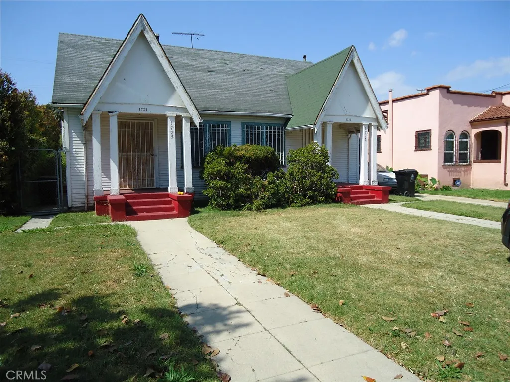 1723 Browning Blvd., Los Angeles, California 90062 home-pic-1