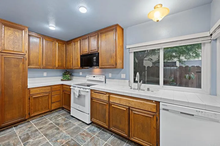 8468 Calle Morelos, San Diego, California 92126