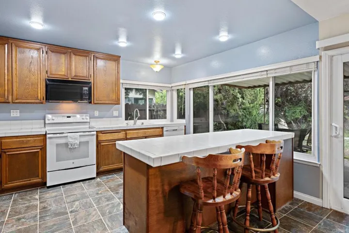 8468 Calle Morelos, San Diego, California 92126