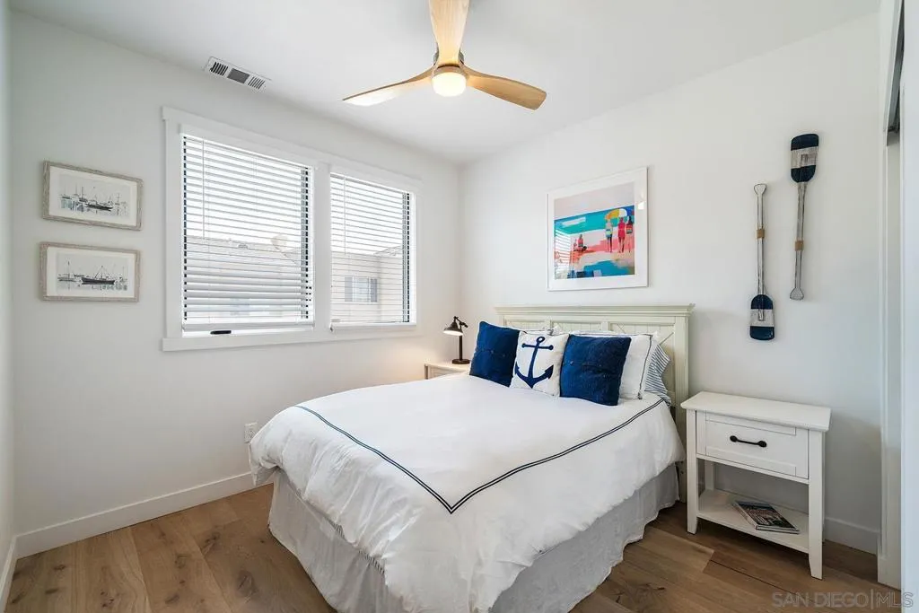 924 D Avenue, Coronado, California 92118 home-pic-37