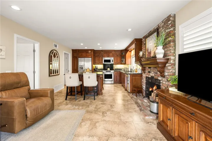 293 N Paseo De Juan, Anaheim Hills, California 92807