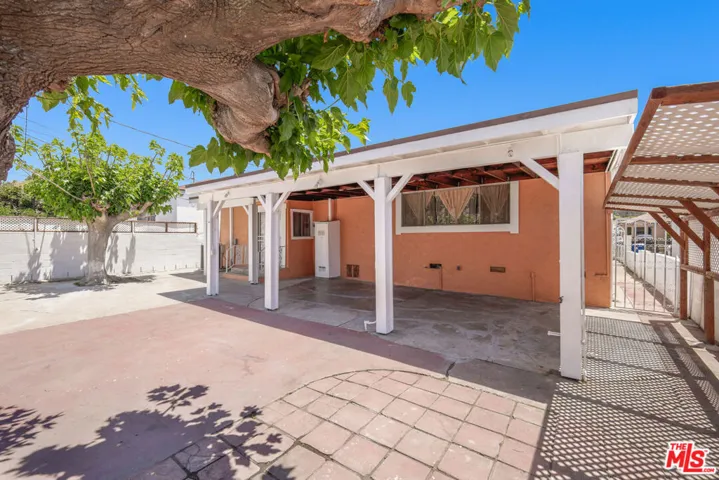 2101 N Almadale Avenue, Los Angeles, California 90032
