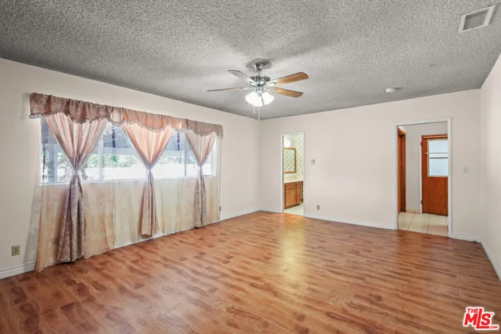 2101 N Almadale Avenue, Los Angeles, California 90032