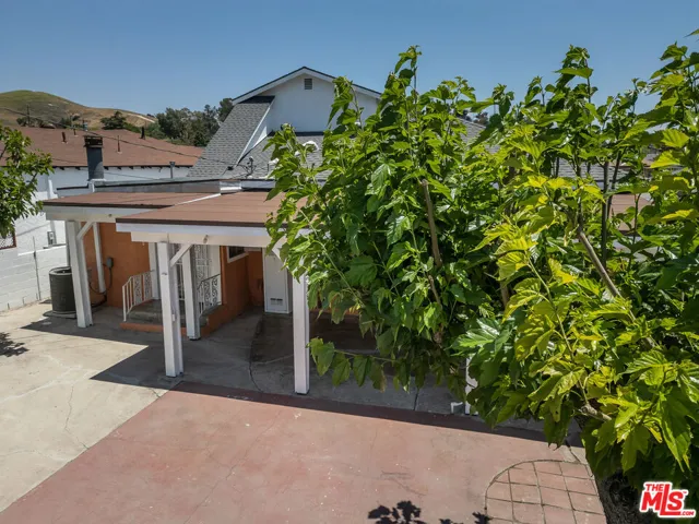 2101 N Almadale Avenue, Los Angeles, California 90032