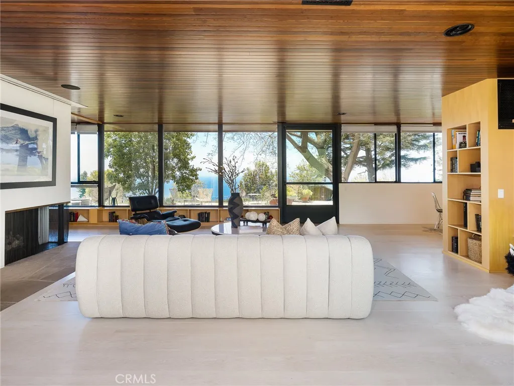 7 Cinchring Road, Rolling Hills, California 90274 home-pic-6