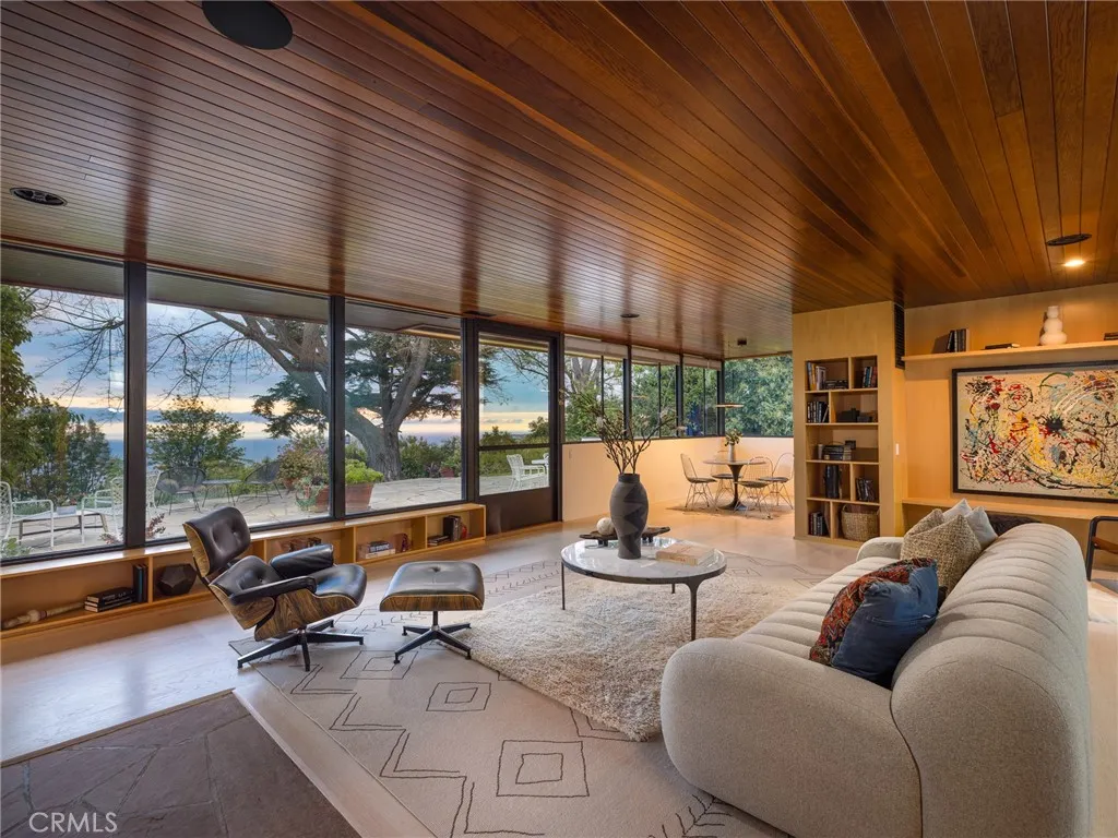 7 Cinchring Road, Rolling Hills, California 90274 home-pic-0