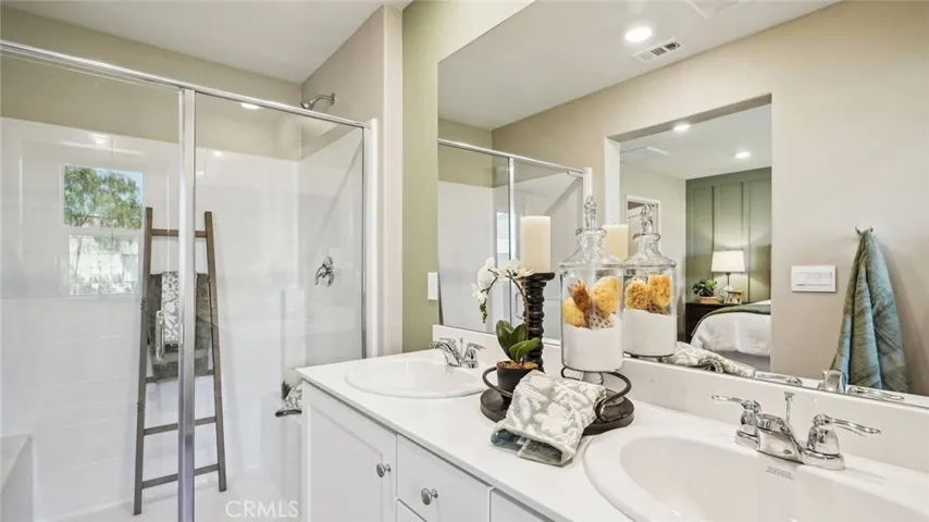 31235 Shining Willow Drive, Winchester, California 92596