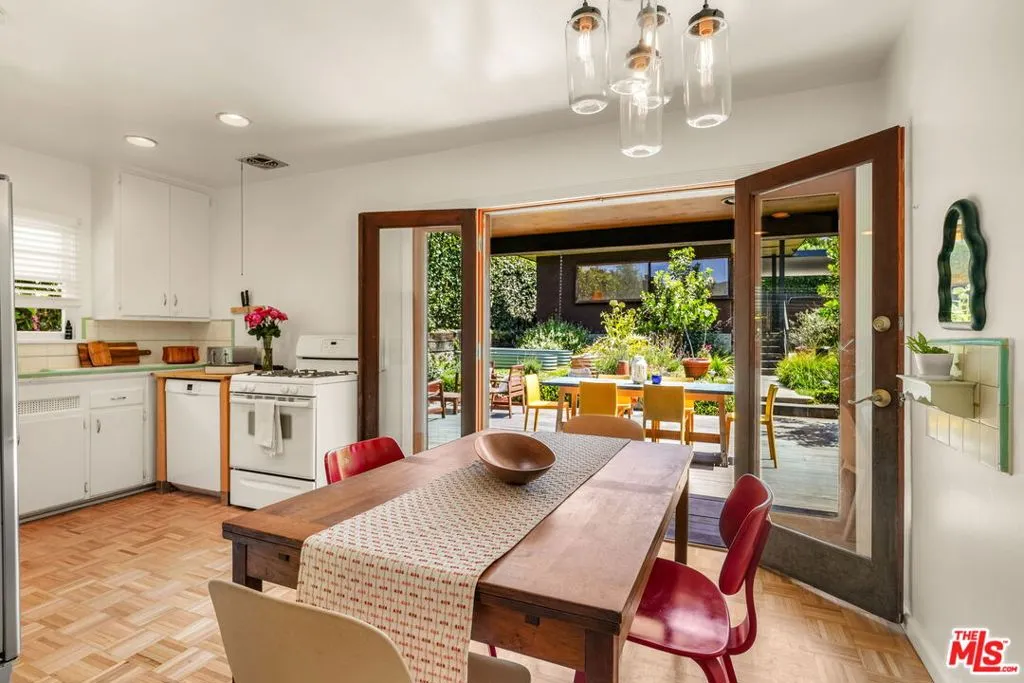 3462 Beethoven Street, Los Angeles, California 90066 home-pic-7