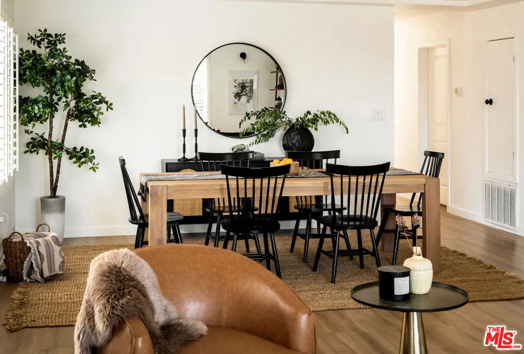 3627 W 64th Street, Los Angeles, California 90043 home-pic-9