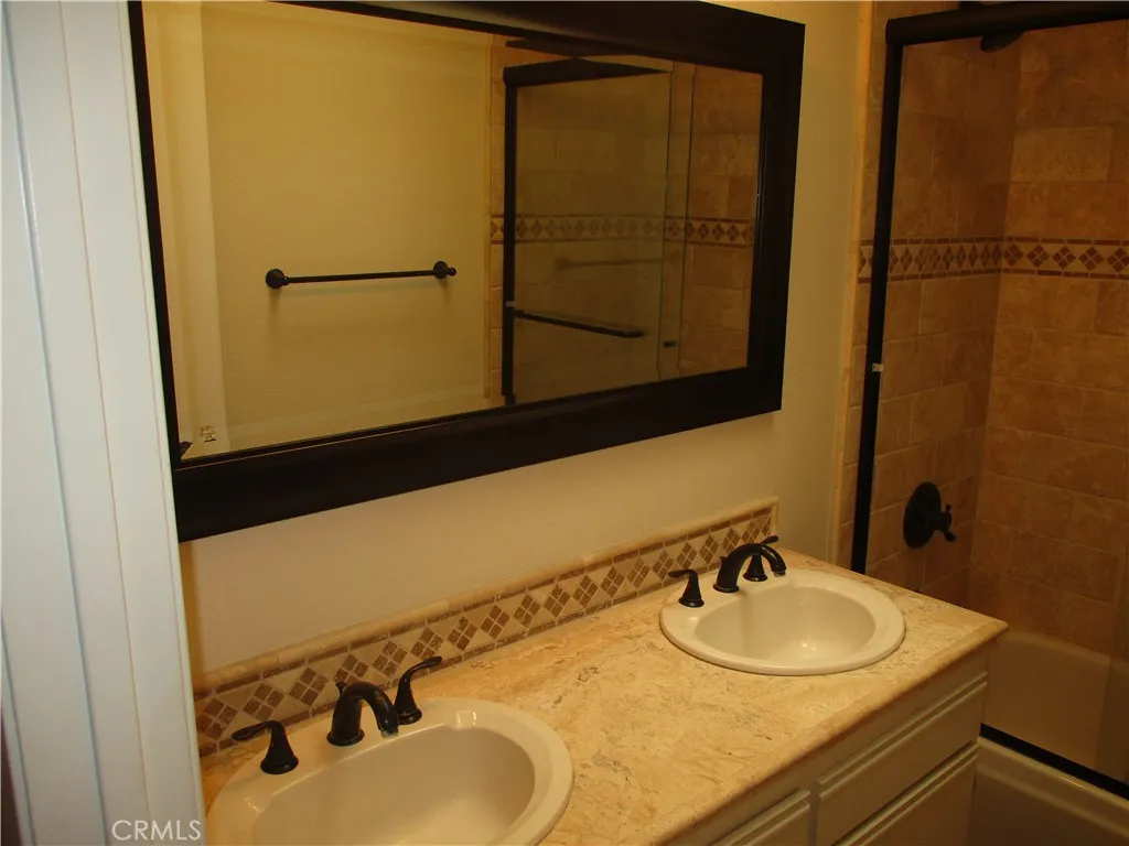 29161 Isleta Court, Cathedral City, California 92234 home-pic-6