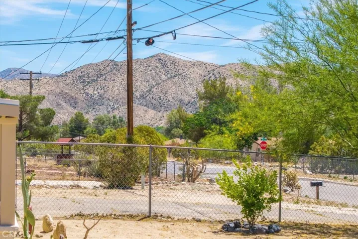 49466 Mojave Drive, Morongo Valley, California 92256