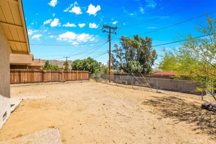 49466 Mojave Drive, Morongo Valley, California 92256