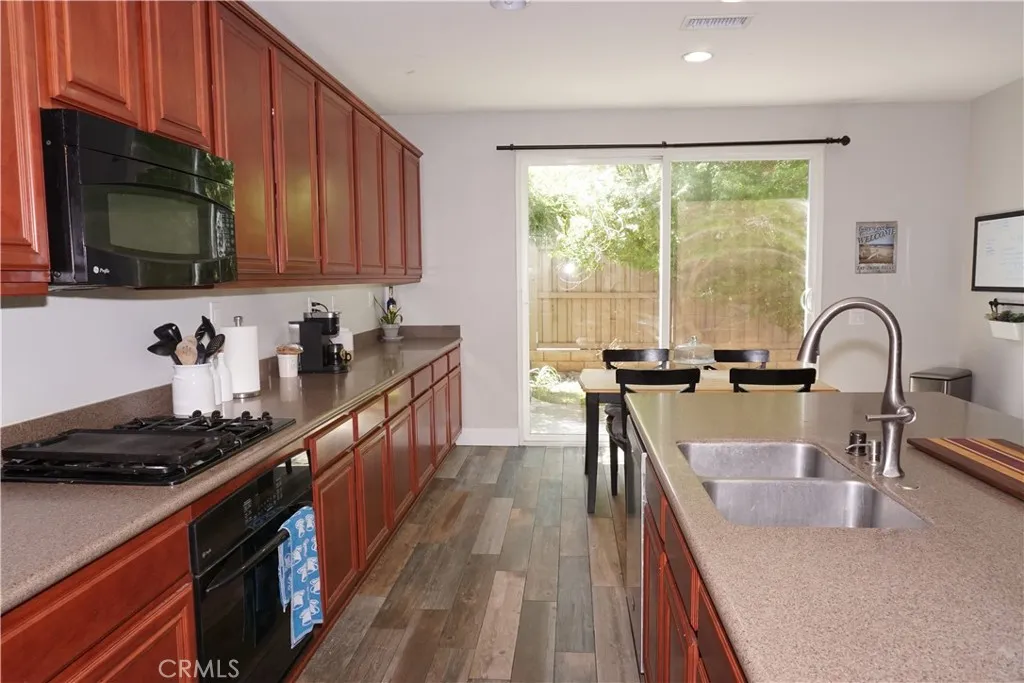 31251 Strawberry Tree Lane, Temecula, California 92592 home-pic-21