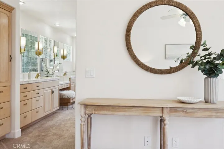 993 Las Palmas Way, San Luis Obispo, California 93401