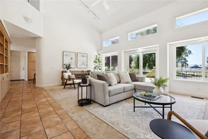 993 Las Palmas Way, San Luis Obispo, California 93401