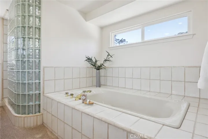993 Las Palmas Way, San Luis Obispo, California 93401