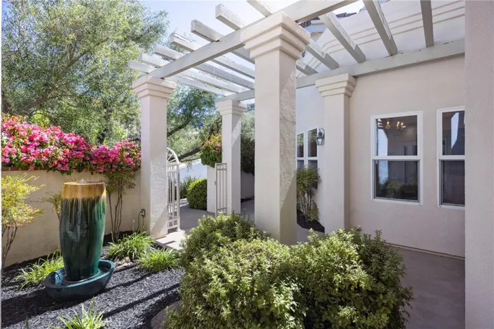 993 Las Palmas Way, San Luis Obispo, California 93401