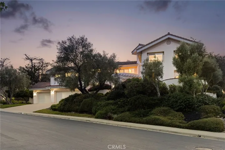 993 Las Palmas Way, San Luis Obispo, California 93401