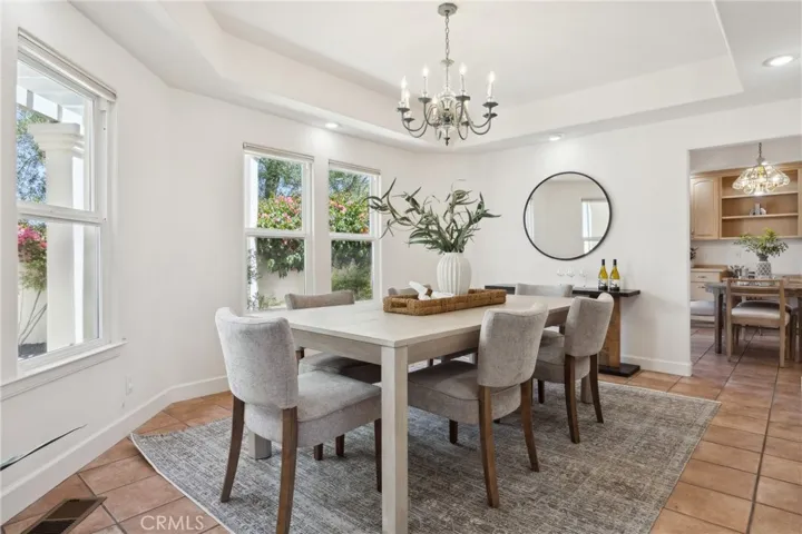 993 Las Palmas Way, San Luis Obispo, California 93401