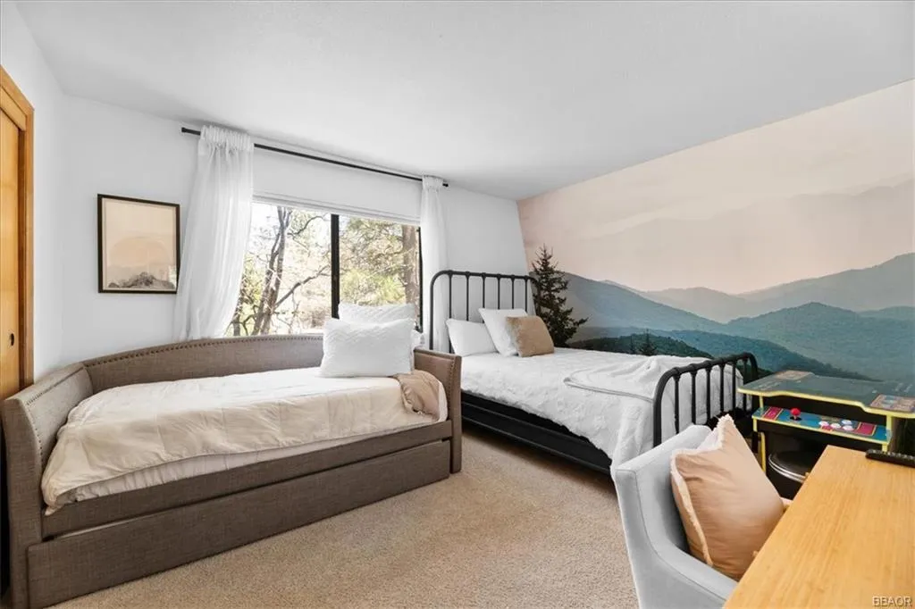 1635 Cascade Road, Big Bear, California 92314 home-pic-12
