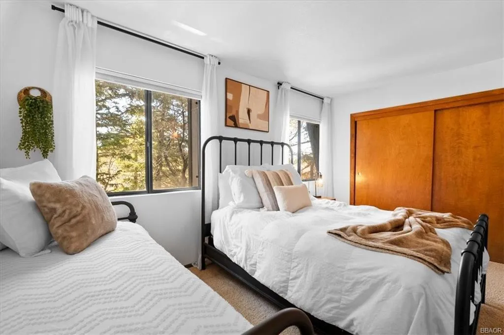 1635 Cascade Road, Big Bear, California 92314 home-pic-16