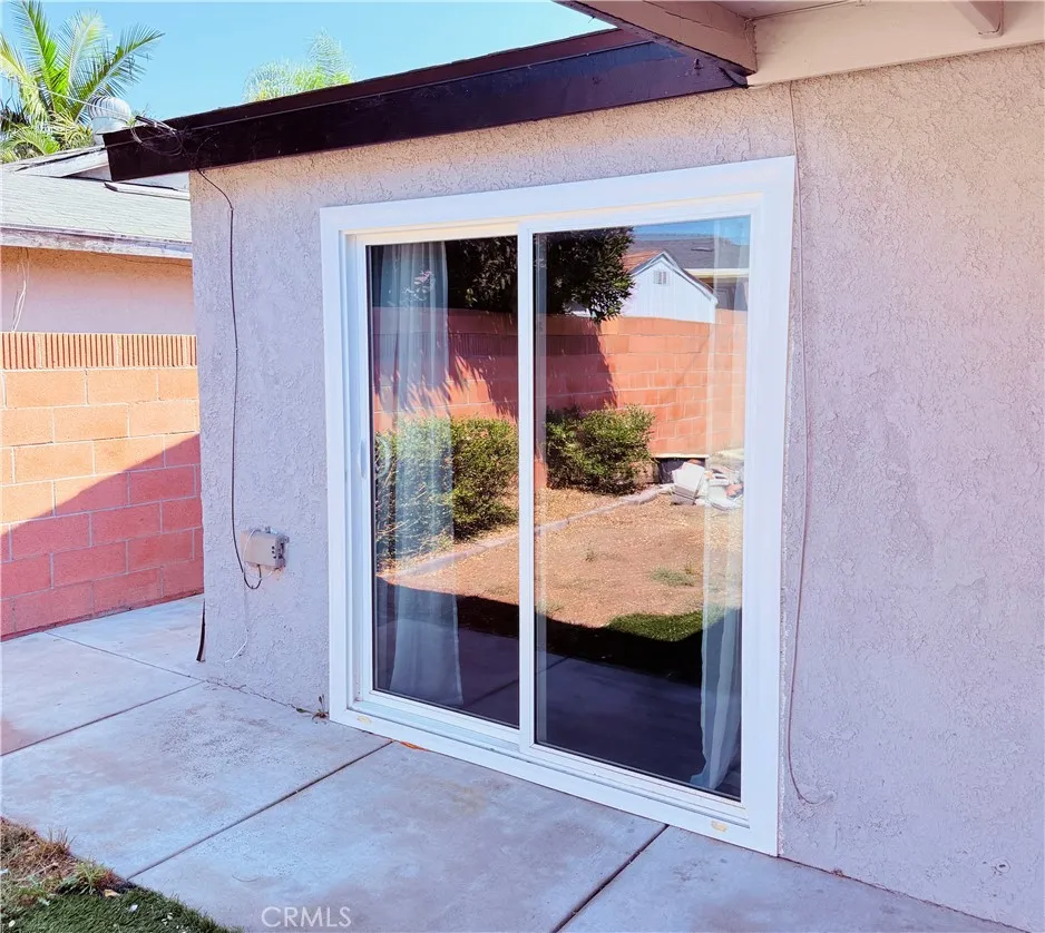 2309 W Anahurst Place, Santa Ana, California 92704 home-pic-22