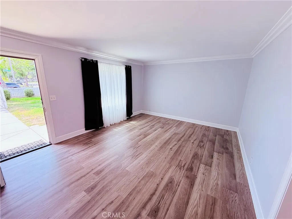 2309 W Anahurst Place, Santa Ana, California 92704 home-pic-19