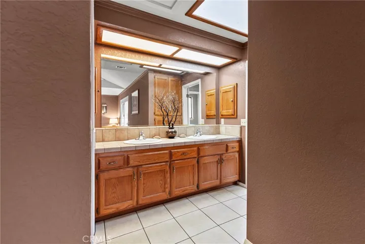 1555 Cordova Drive, San Luis Obispo, California 93405