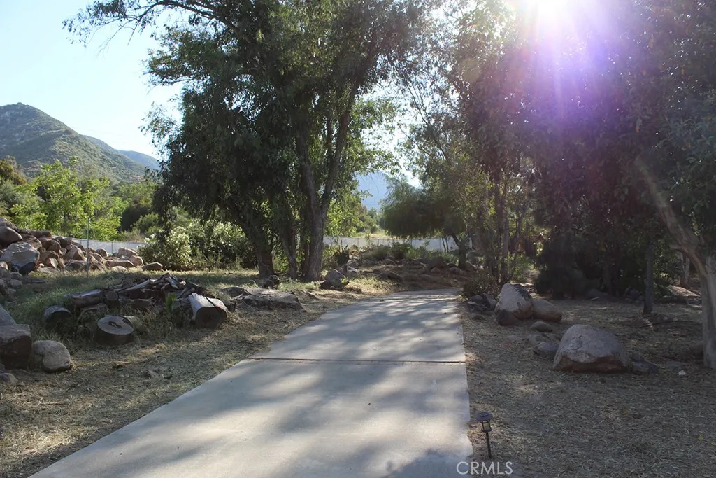 18029 Broomall Avenue, Lake Elsinore, California 92530 home-pic-6