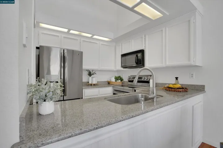 2103 Lost Lake Pl, Martinez, California 94553