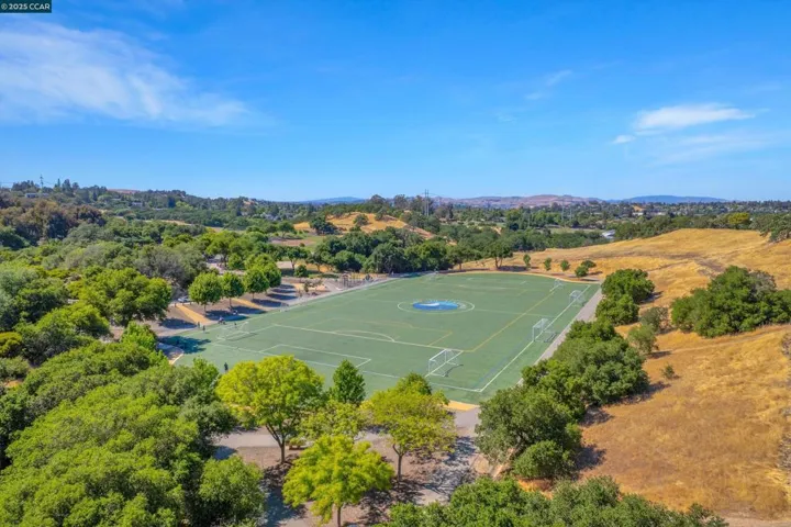 Hidden Lakes Park