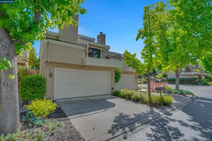 2103 Lost Lake Pl, Martinez, California 94553