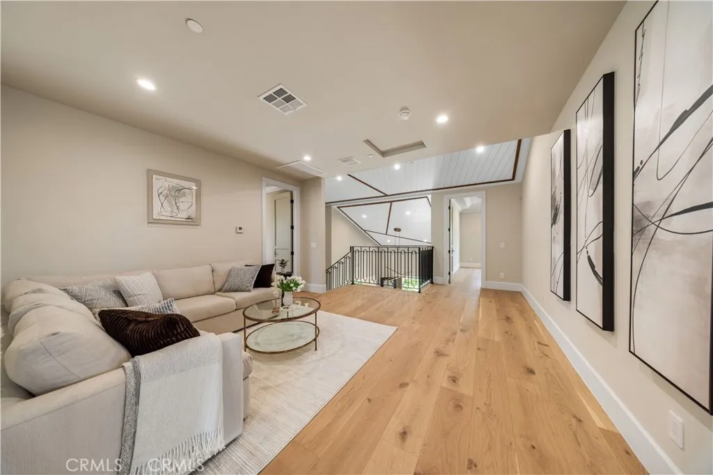 608 Arbolada Drive, Arcadia, California 91006 home-pic-9