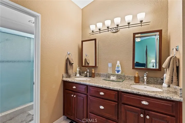 11395 Foxglove Lane, Corona, California 92878