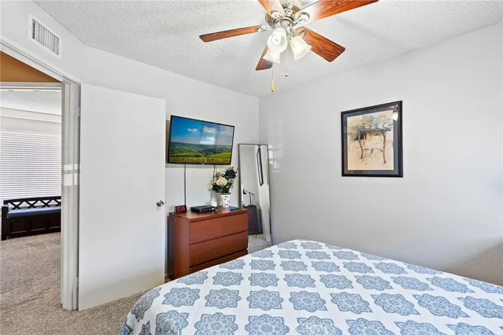 11395 Foxglove Lane, Corona, California 92878
