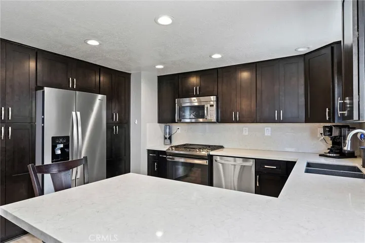 11395 Foxglove Lane, Corona, California 92878