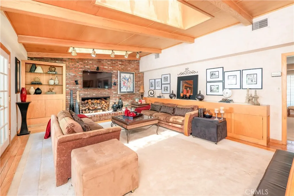 3152 Parkside Drive, San Bernardino, California 92404 home-pic-17