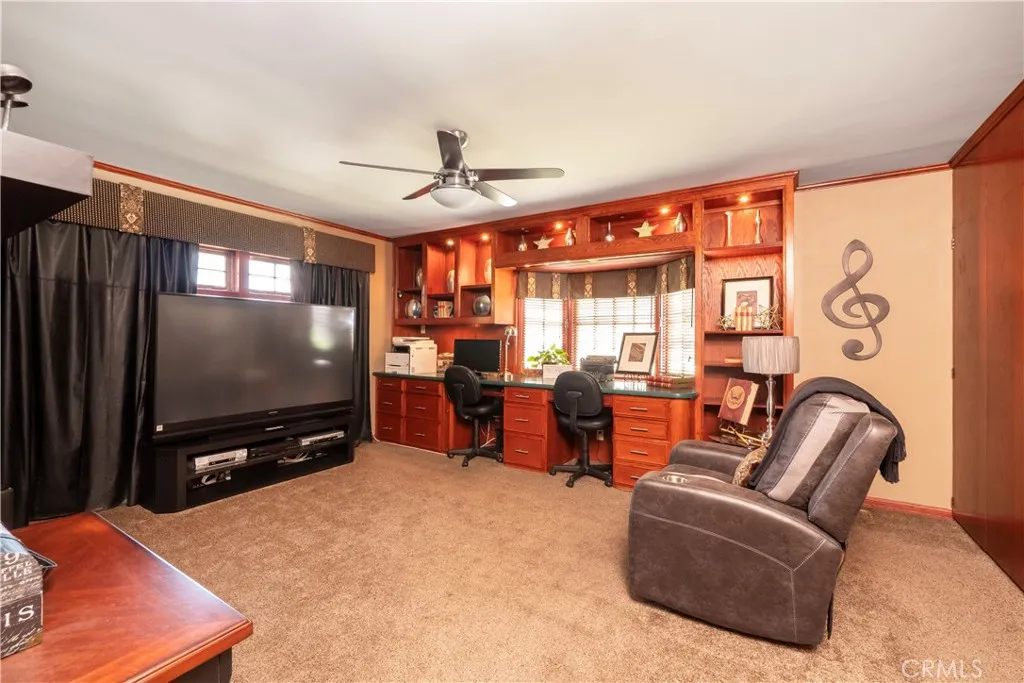 3152 Parkside Drive, San Bernardino, California 92404 home-pic-48