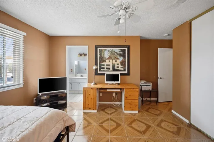 41125 179th Street E, Lancaster, California 93535