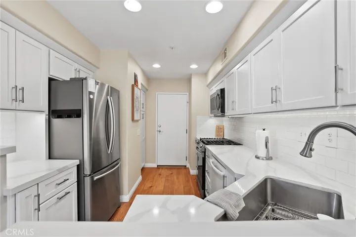 2348 Sunningdale Drive, Tustin, California 92782