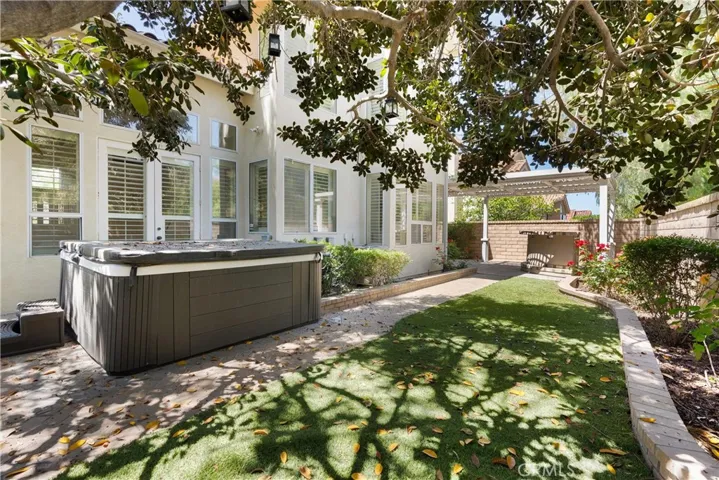 872 South Briar Rose Lane, Anaheim Hills, California 92808