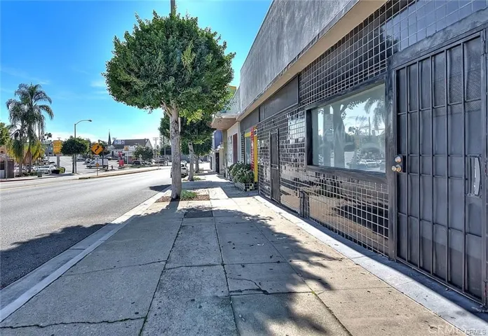 1135 N La Brea Avenue, Inglewood, California 90302