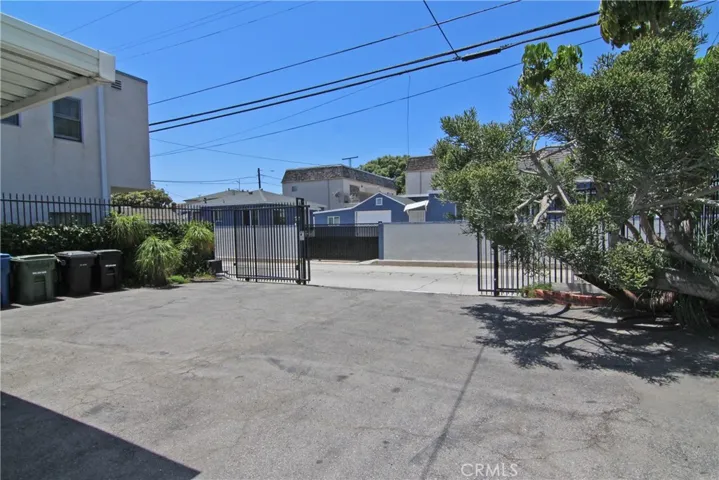 1135 N La Brea Avenue, Inglewood, California 90302