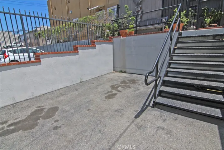 1135 N La Brea Avenue, Inglewood, California 90302