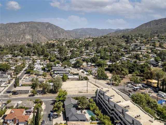 10654 Mcclemont Avenue, Tujunga, California 91042