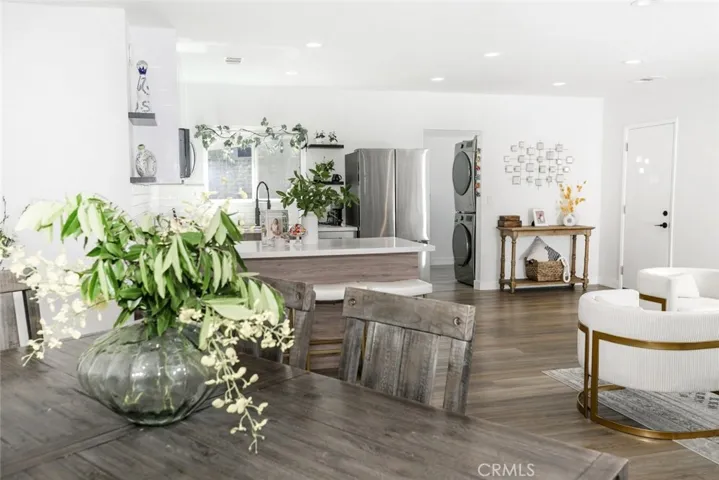 10654 Mcclemont Avenue, Tujunga, California 91042
