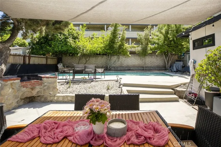 10654 Mcclemont Avenue, Tujunga, California 91042