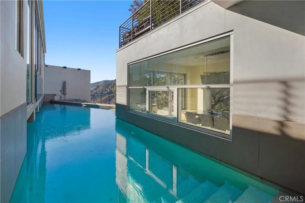 9716 Oak Pass Road, Beverly Hills, California 90210 home-pic-10