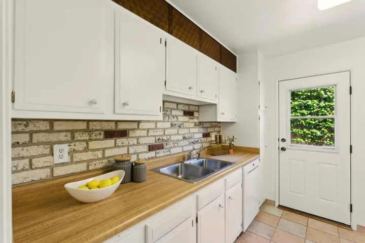610 Hiller Street, Belmont, California 94002