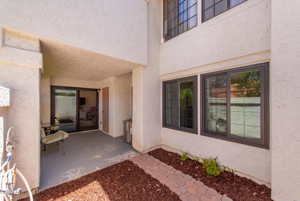 1225 Mission Verde Drive, Camarillo, California 93012 home-pic-24